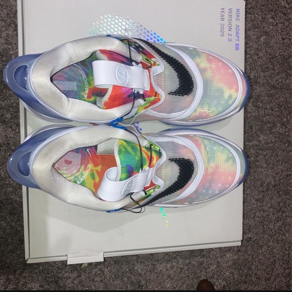 Self lacing Nike - Picture 2 of 3